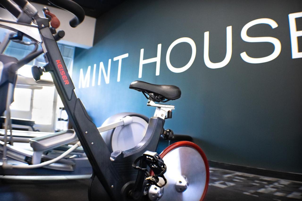Mint House Greenville - Downtown エクステリア 写真